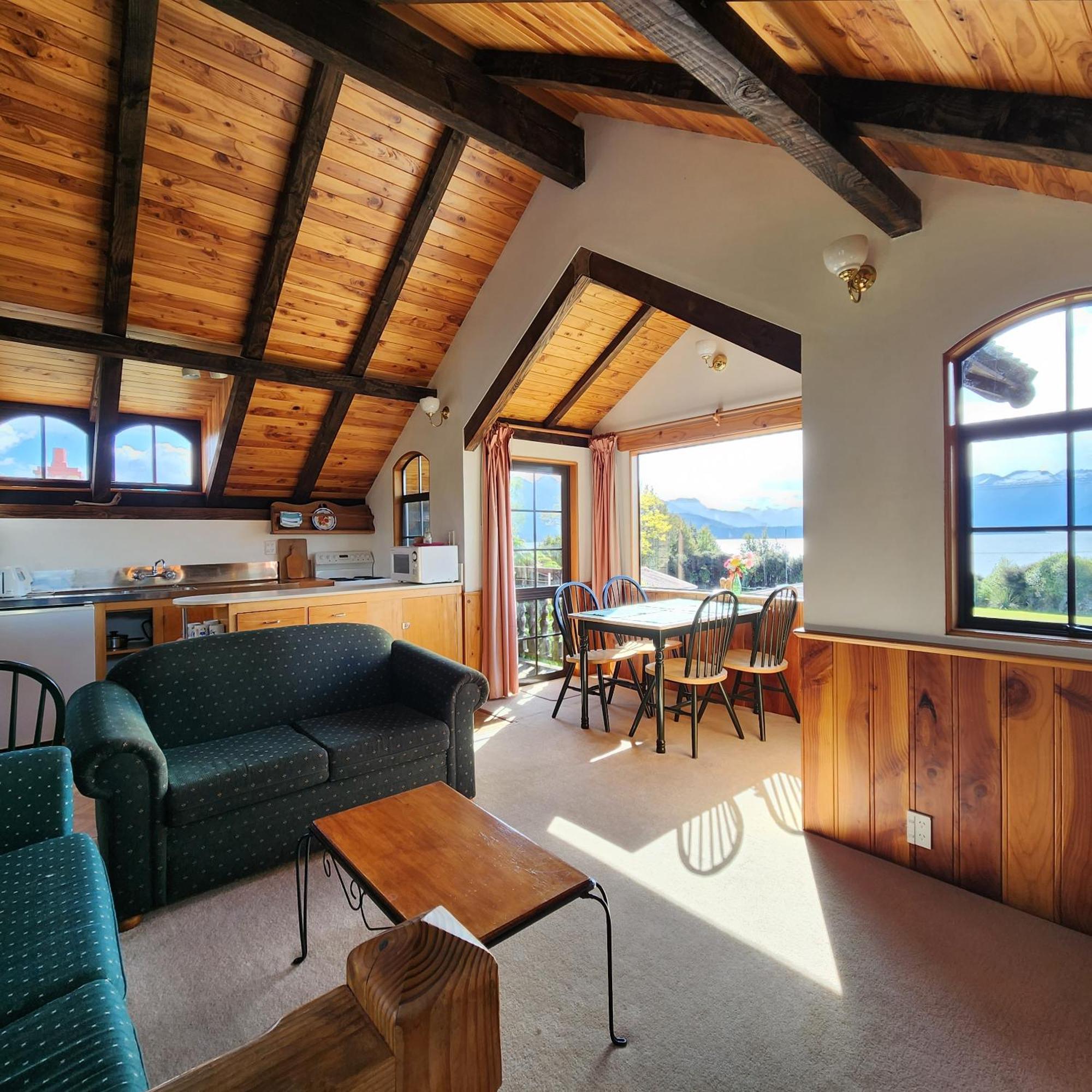 Manapouri Holiday Park Eksteriør billede