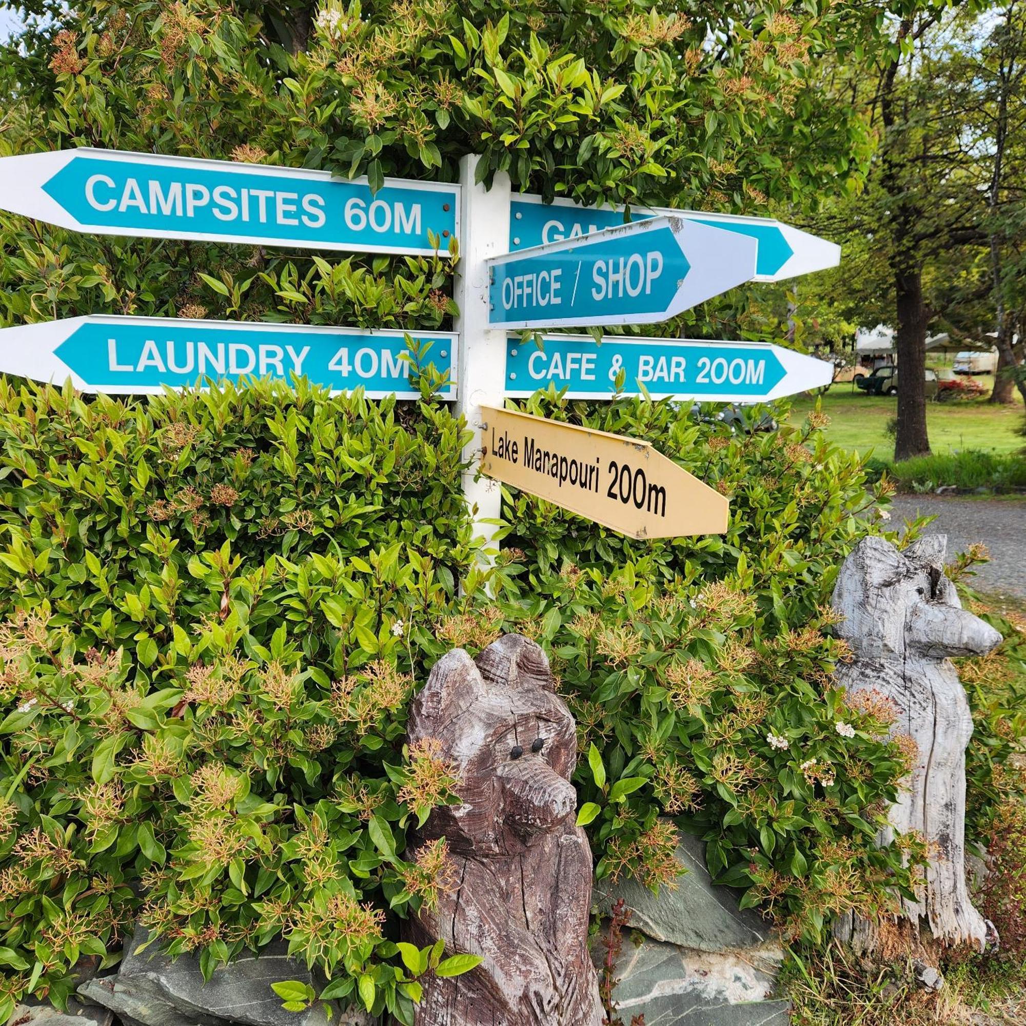 Manapouri Holiday Park Eksteriør billede