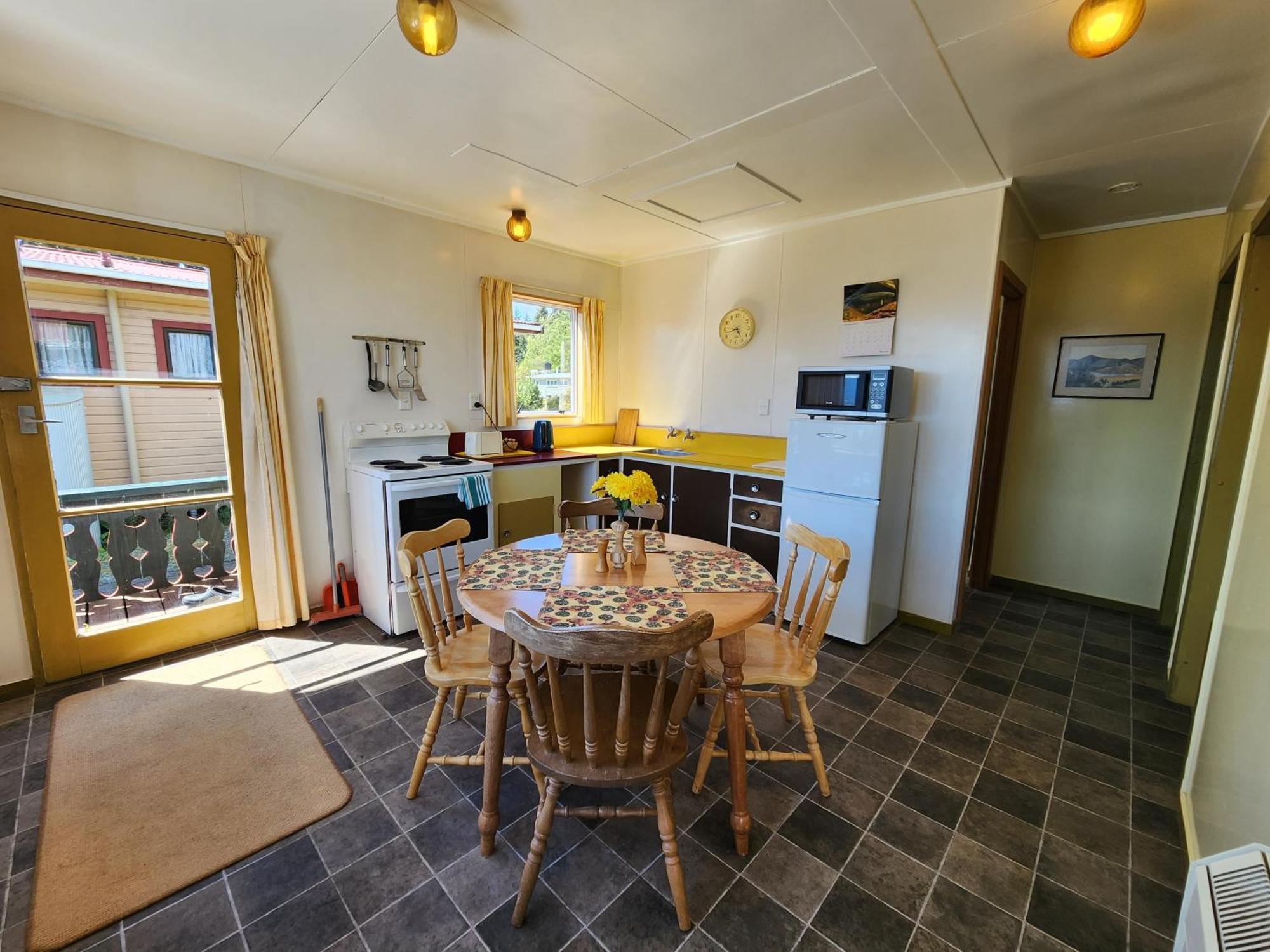 Manapouri Holiday Park Eksteriør billede
