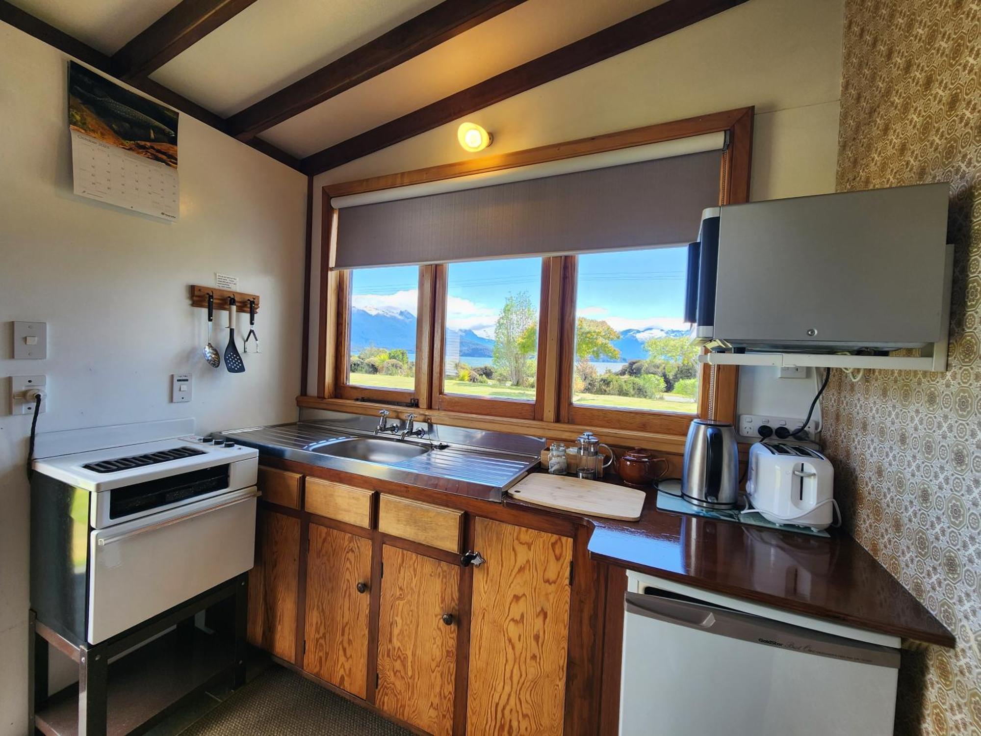 Manapouri Holiday Park Eksteriør billede