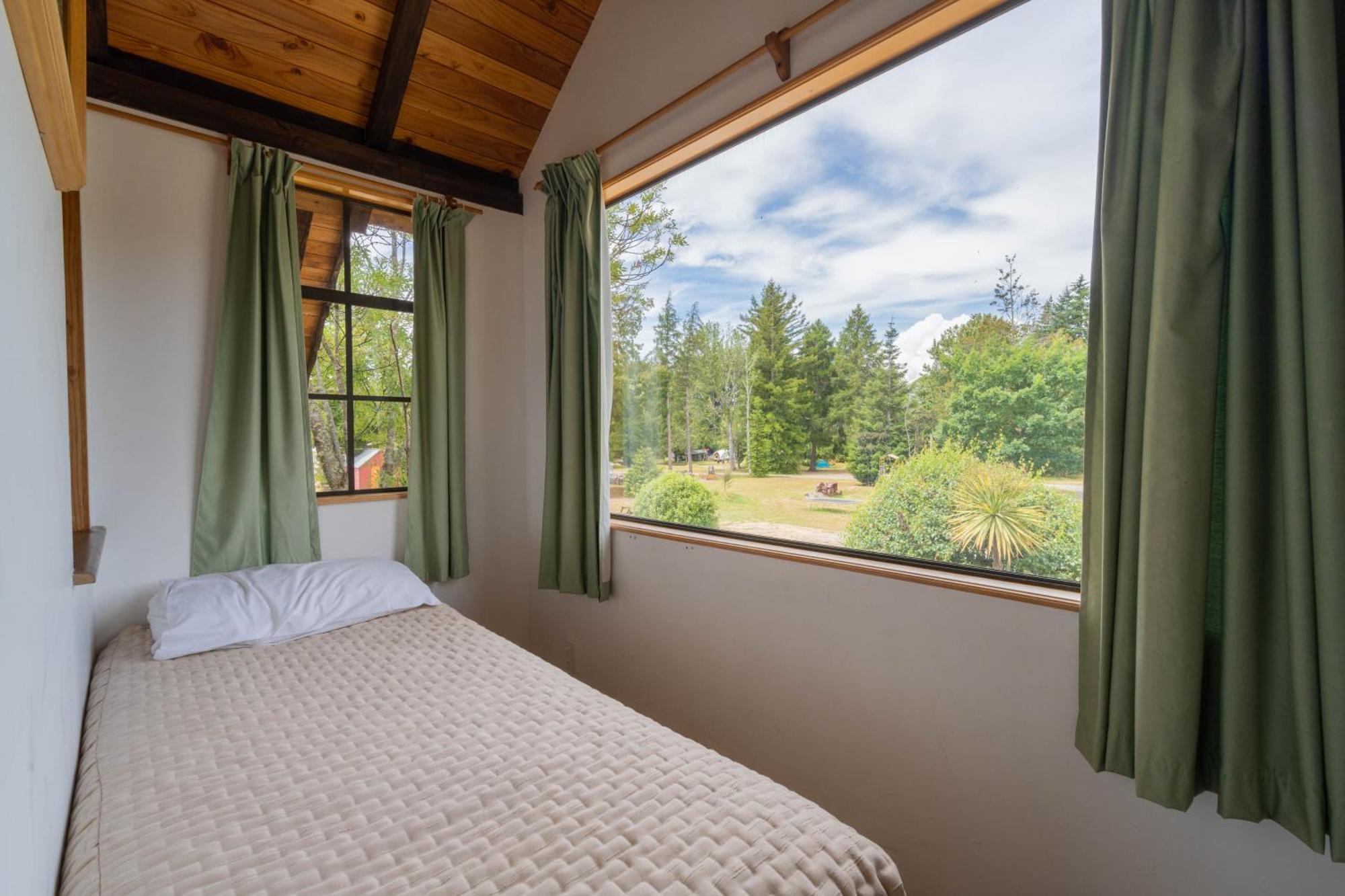 Manapouri Holiday Park Eksteriør billede